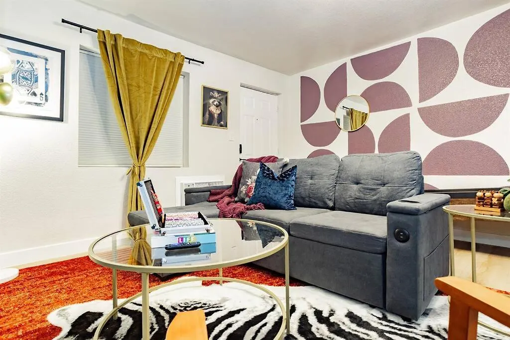 Star Motel Unit 3- New Premier & Private Las Vegas Arts District Home