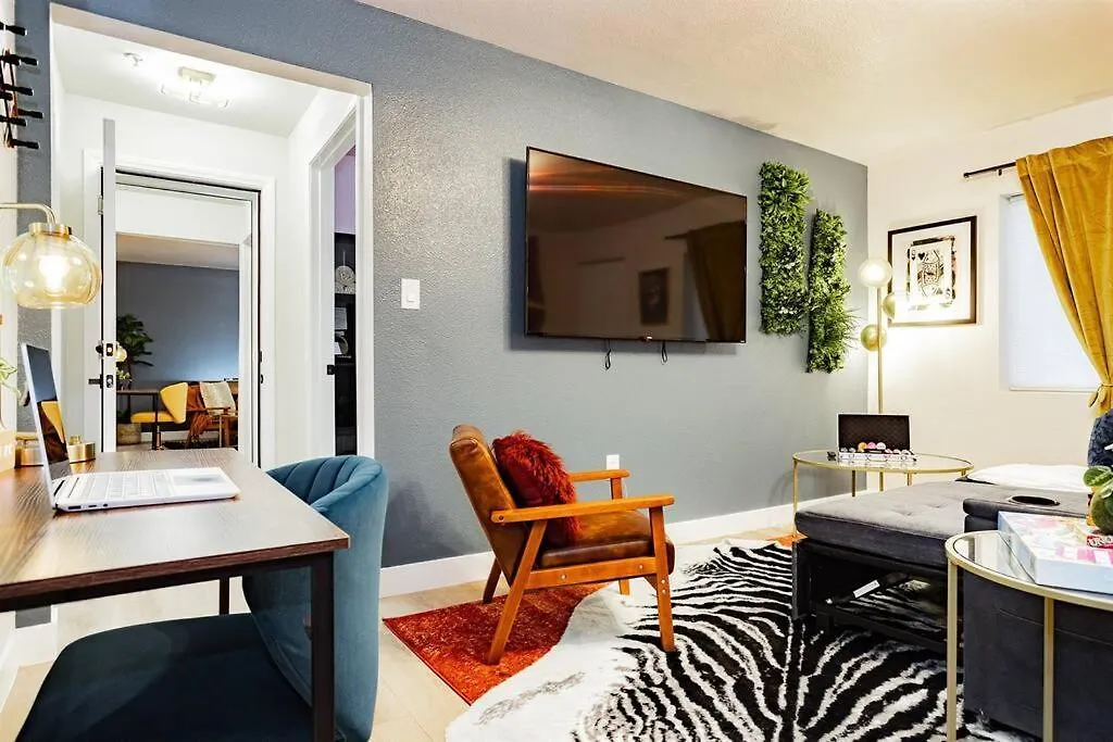 Star Motel Unit 3- New Premier & Private Las Vegas Arts District Home ABD